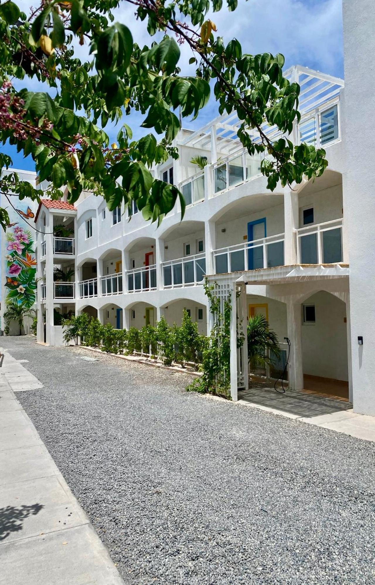 Maho Beach House - Petite Studio - Beach Access Luaran gambar
